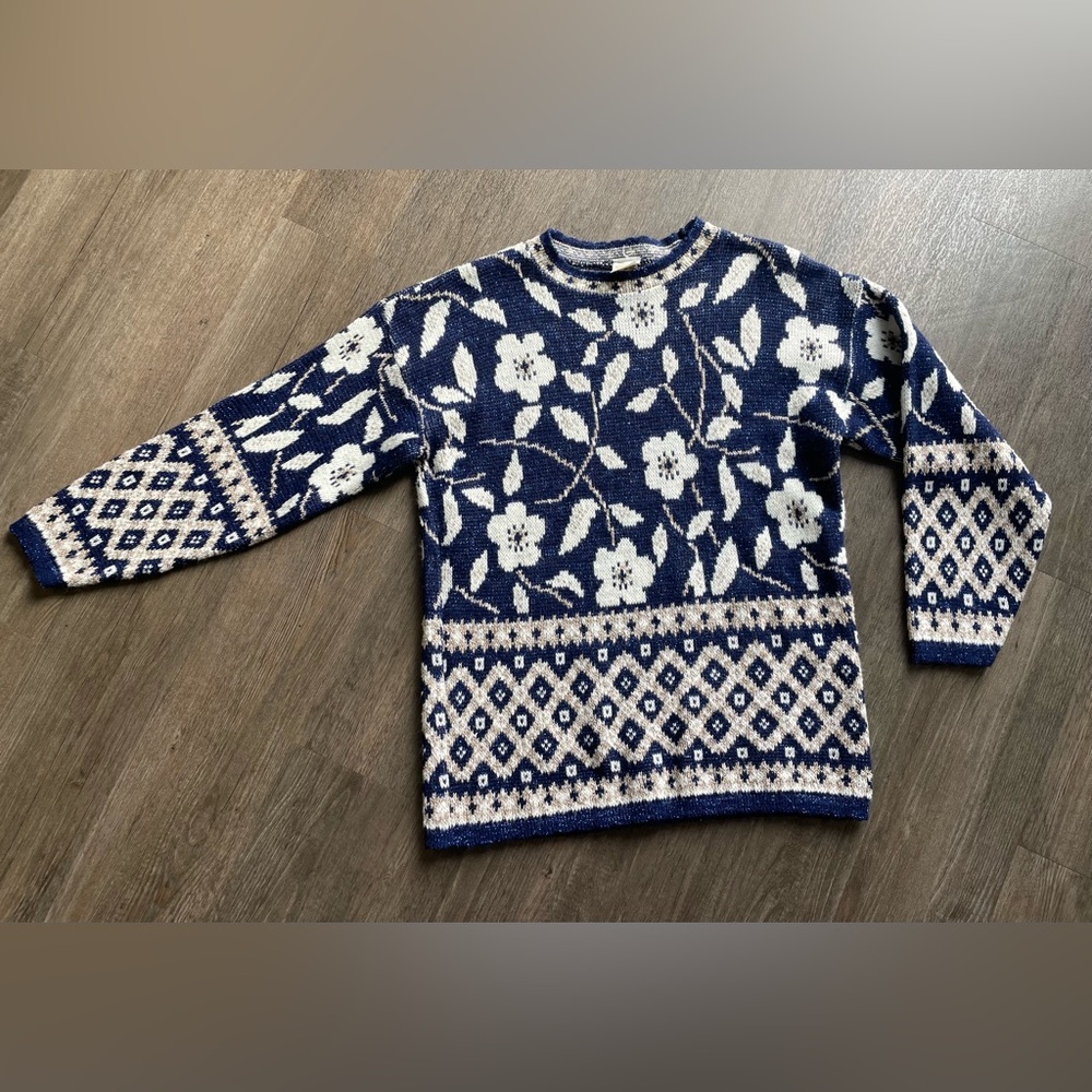 Vintage HOLIDAY TIME Christmas Blue Floral Metallic Knit Sweater Size M Sparkly